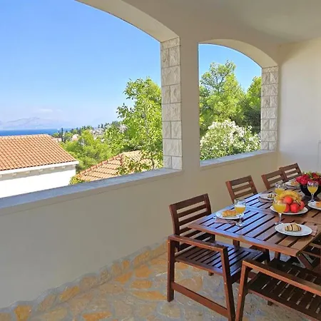 Villa Vm Sutivan *